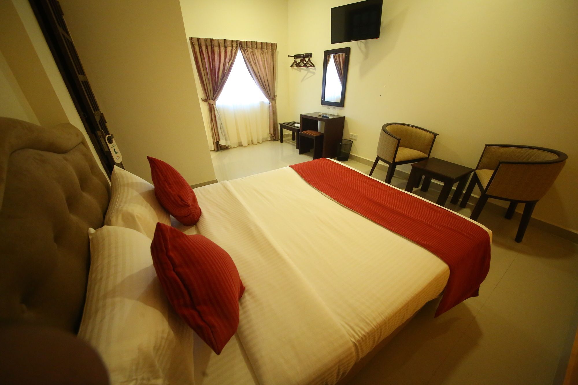 Hotel Sunhill Mount Lavinia Dehiwala-Mount Lavinia ภายนอก รูปภาพ