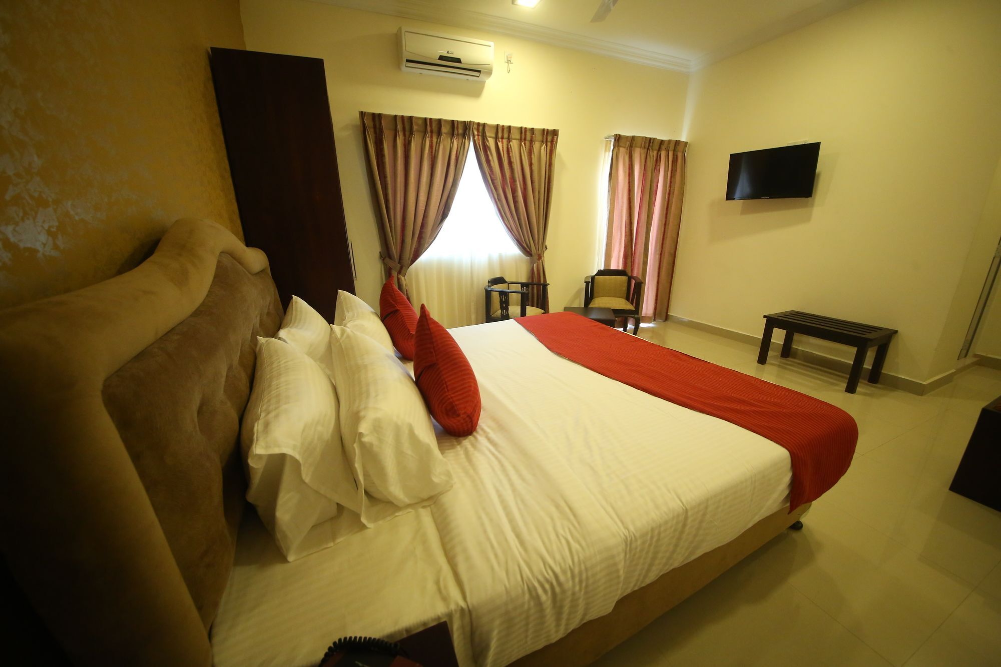 Hotel Sunhill Mount Lavinia Dehiwala-Mount Lavinia ภายนอก รูปภาพ
