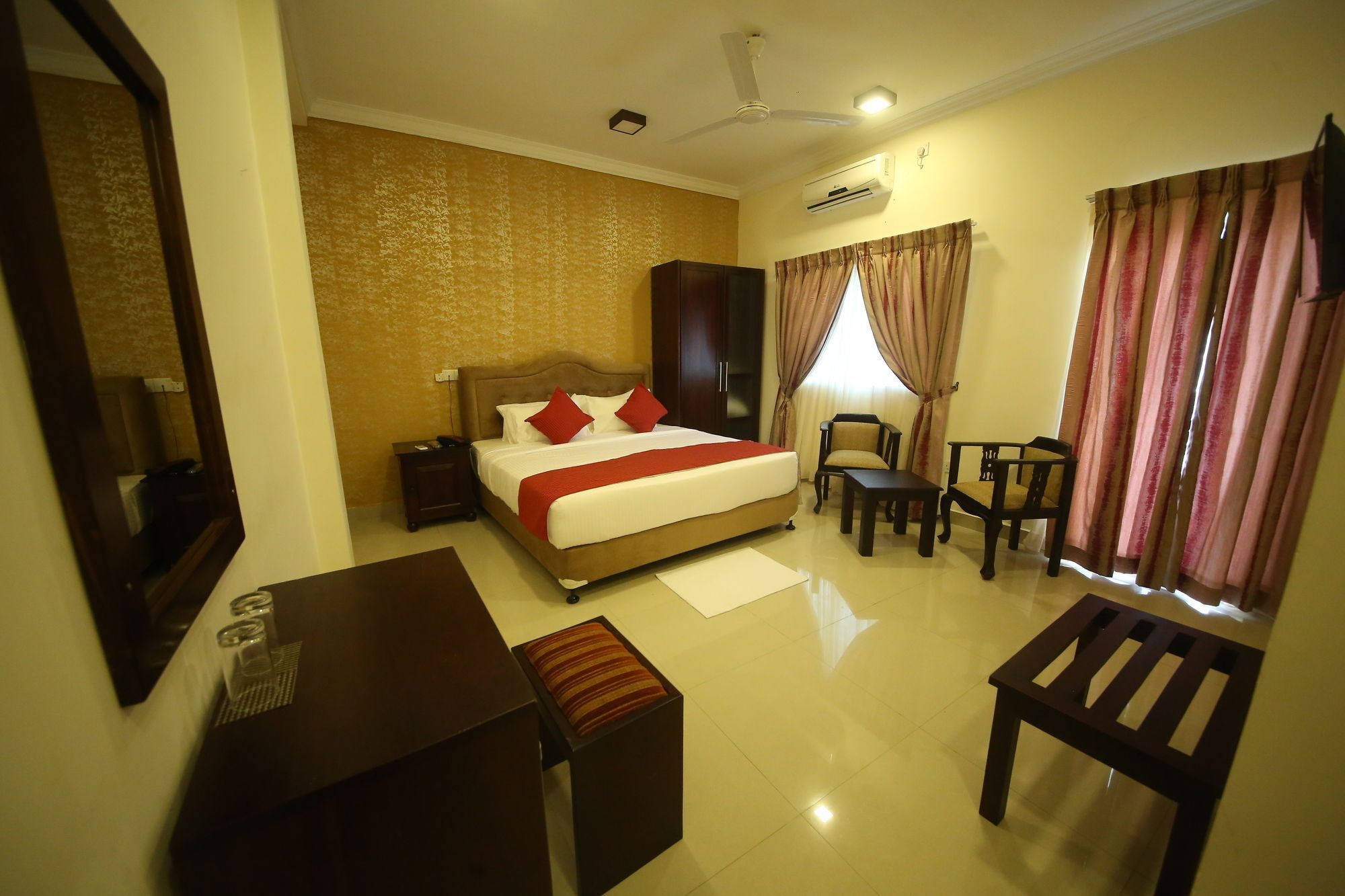 Hotel Sunhill Mount Lavinia Dehiwala-Mount Lavinia ภายนอก รูปภาพ
