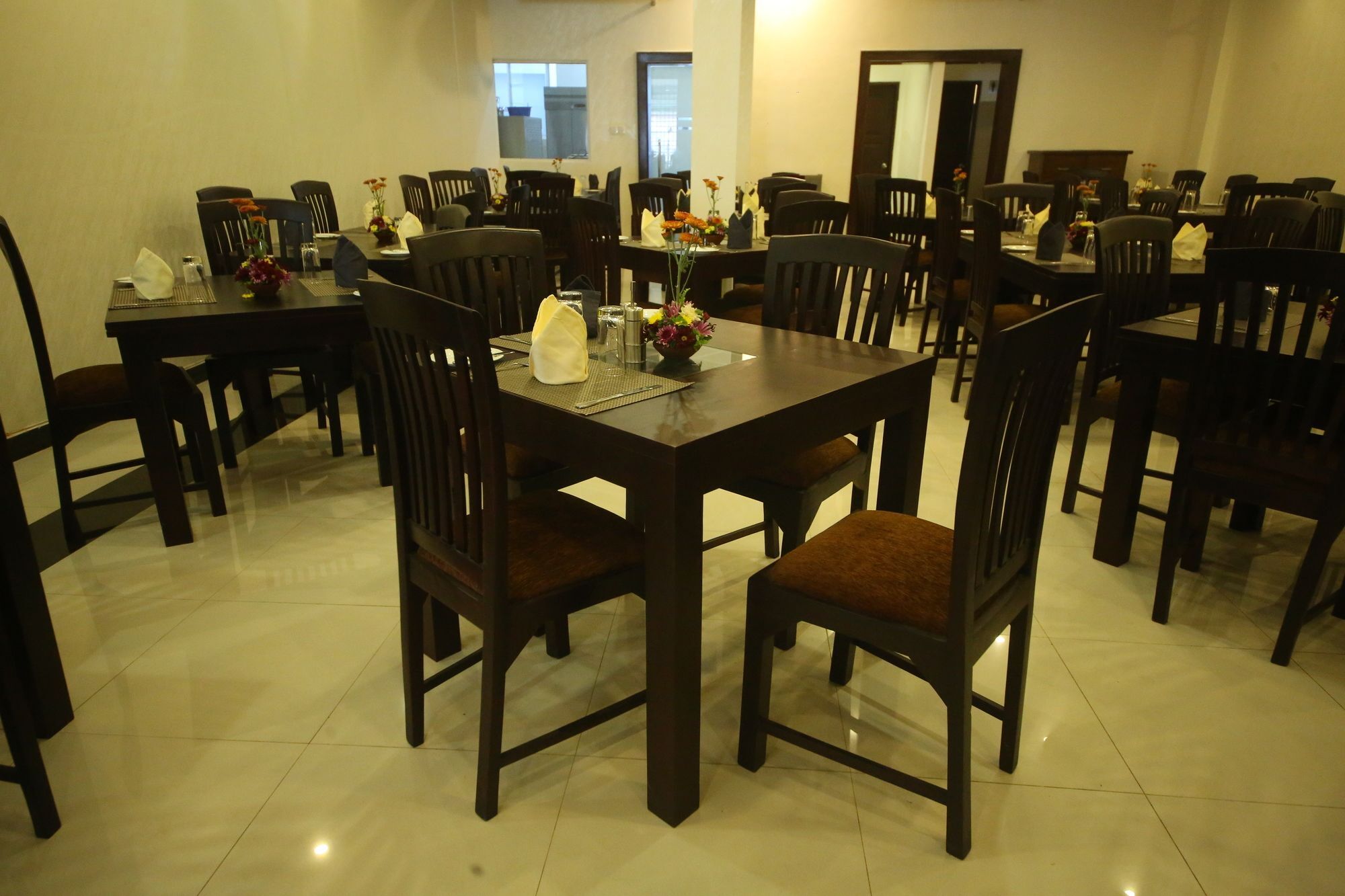 Hotel Sunhill Mount Lavinia Dehiwala-Mount Lavinia ภายนอก รูปภาพ