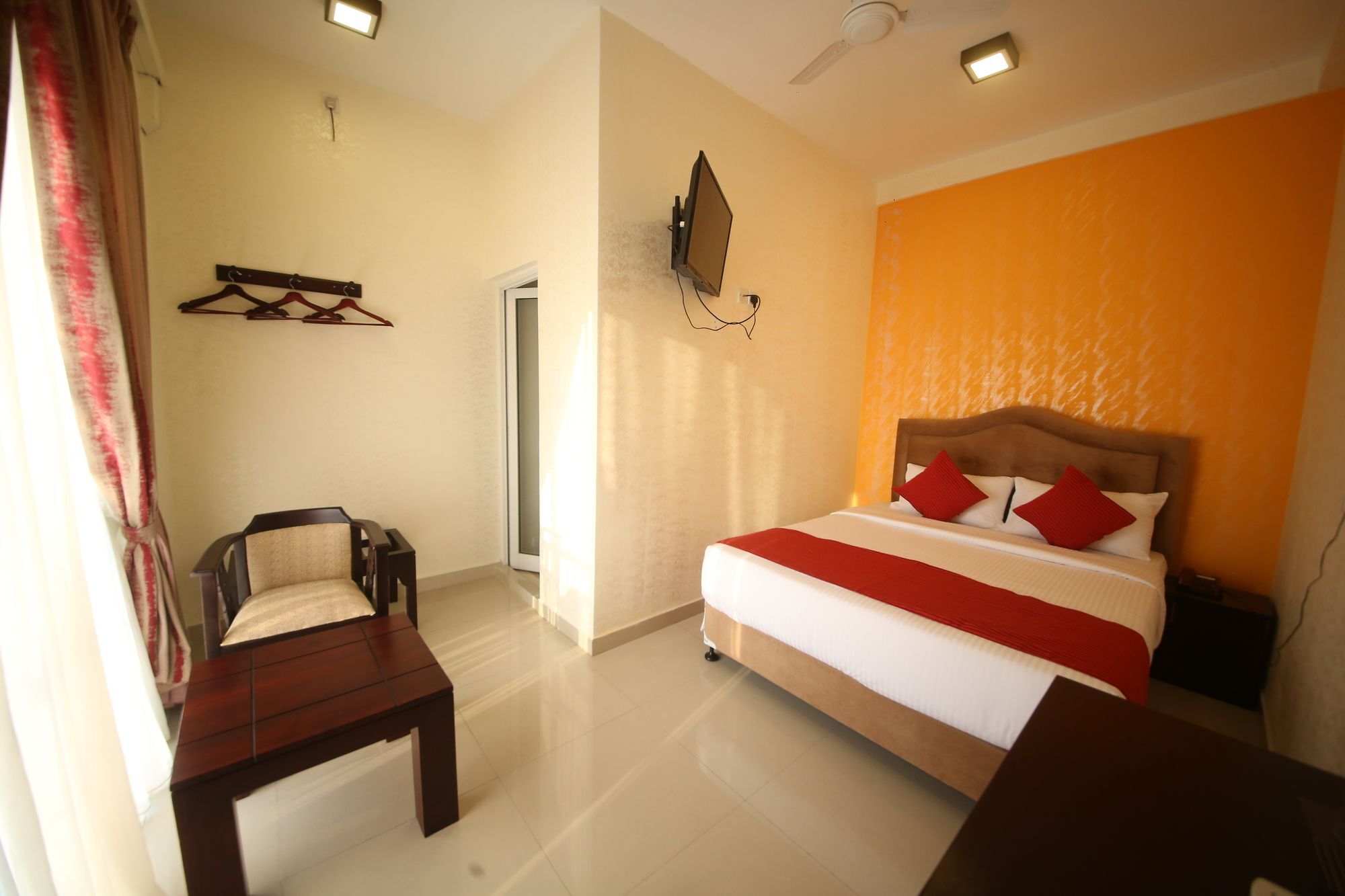 Hotel Sunhill Mount Lavinia Dehiwala-Mount Lavinia ภายนอก รูปภาพ
