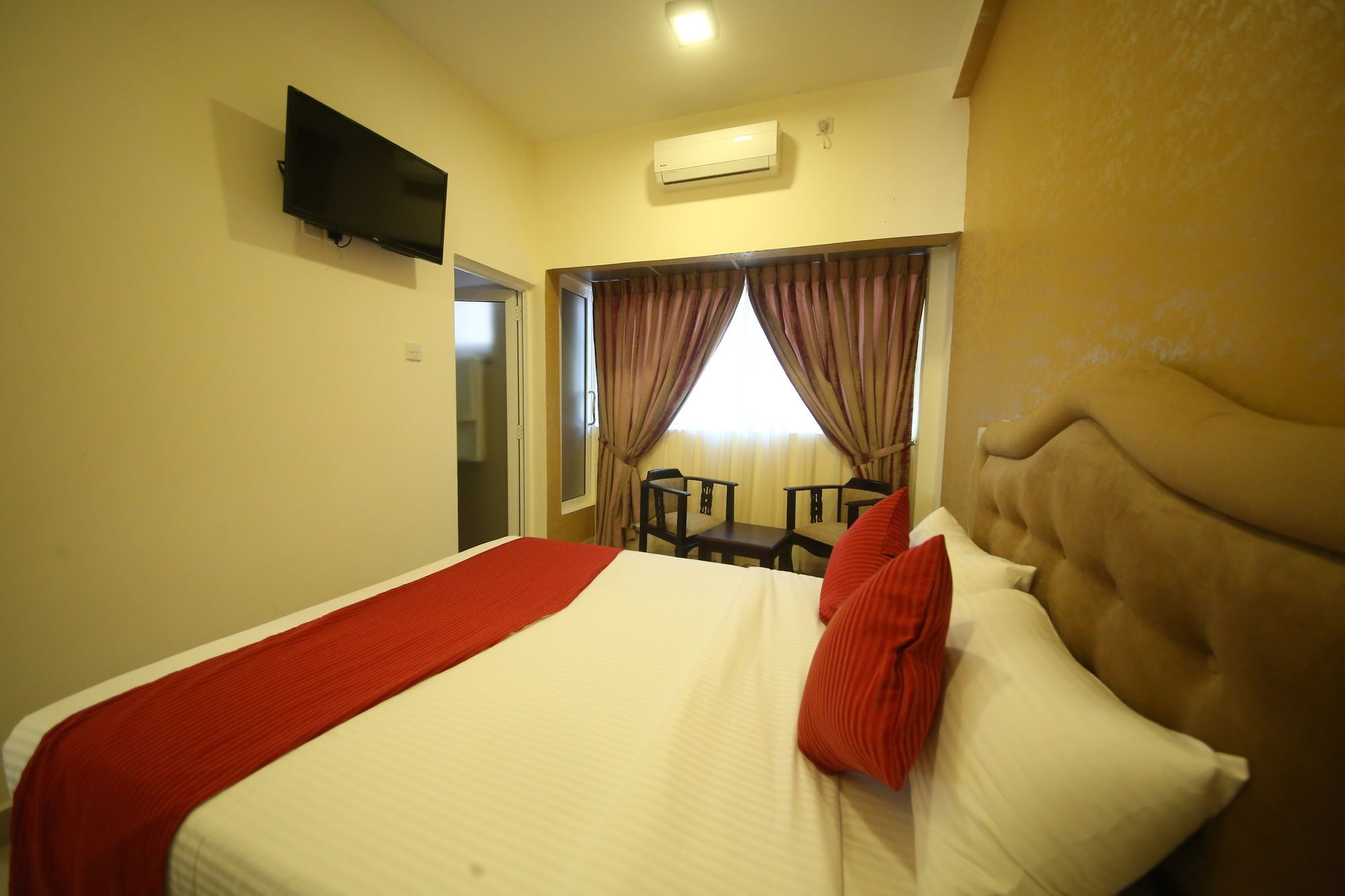 Hotel Sunhill Mount Lavinia Dehiwala-Mount Lavinia ภายนอก รูปภาพ